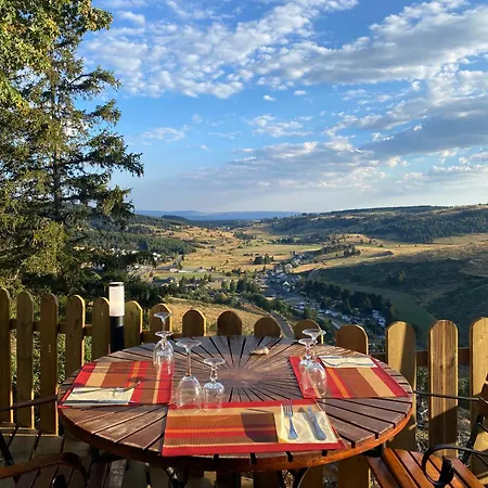B&B La Bastide En Margeride 3*